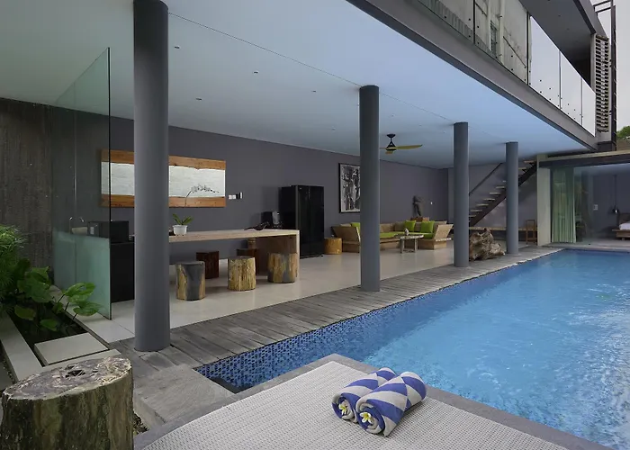 Hotel Sandhya Villa 4*