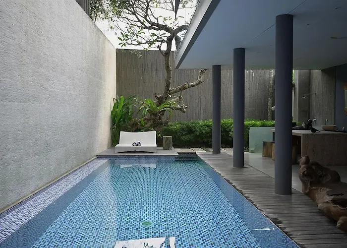 Sandhya Villa Hotel 4*